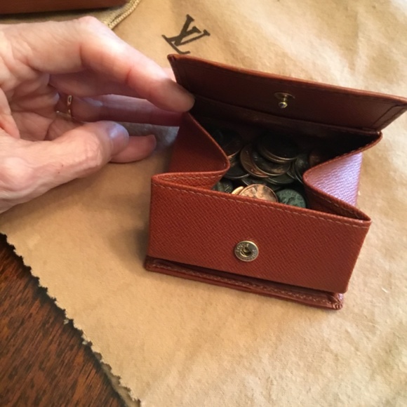 LV Epi shoulder bag set - Picture 9 of 11